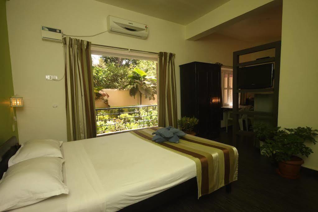 Hotel Sodders Renton Manor Arpora Exterior foto