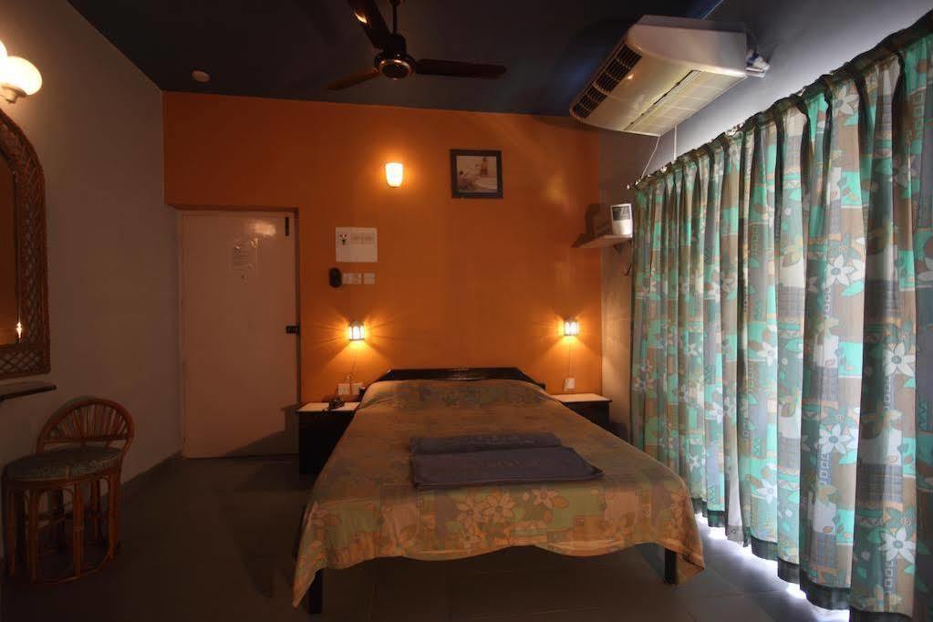 Hotel Sodders Renton Manor Arpora Exterior foto
