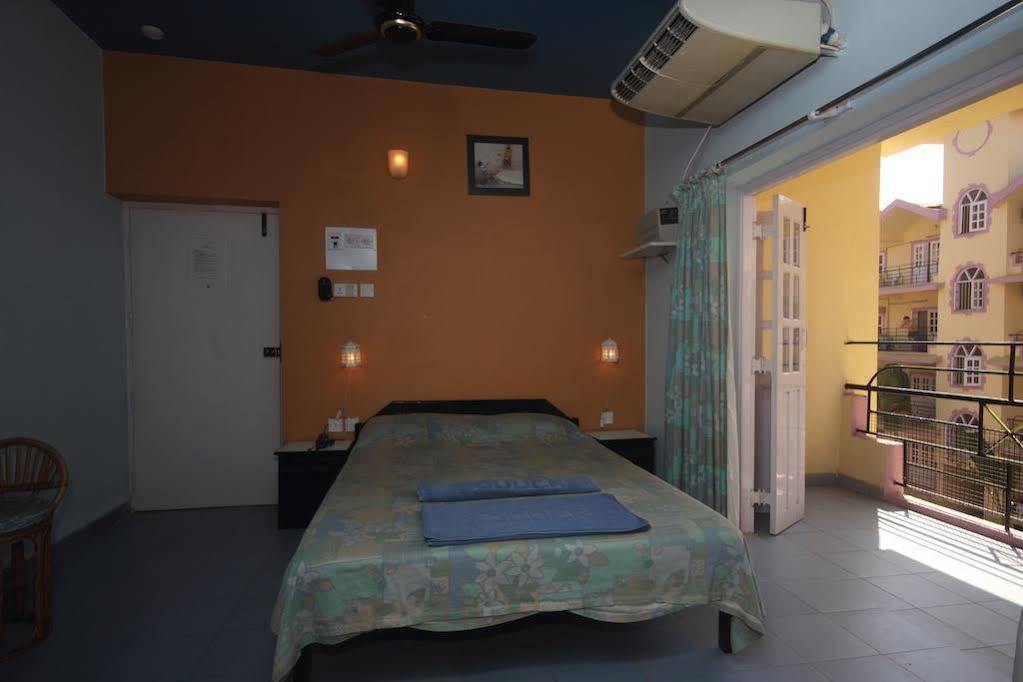 Hotel Sodders Renton Manor Arpora Exterior foto